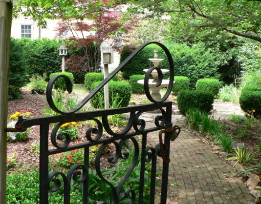 Dipingere una recinzione in ferro 1326 0 Dipingere una recinzione in ferro _ok